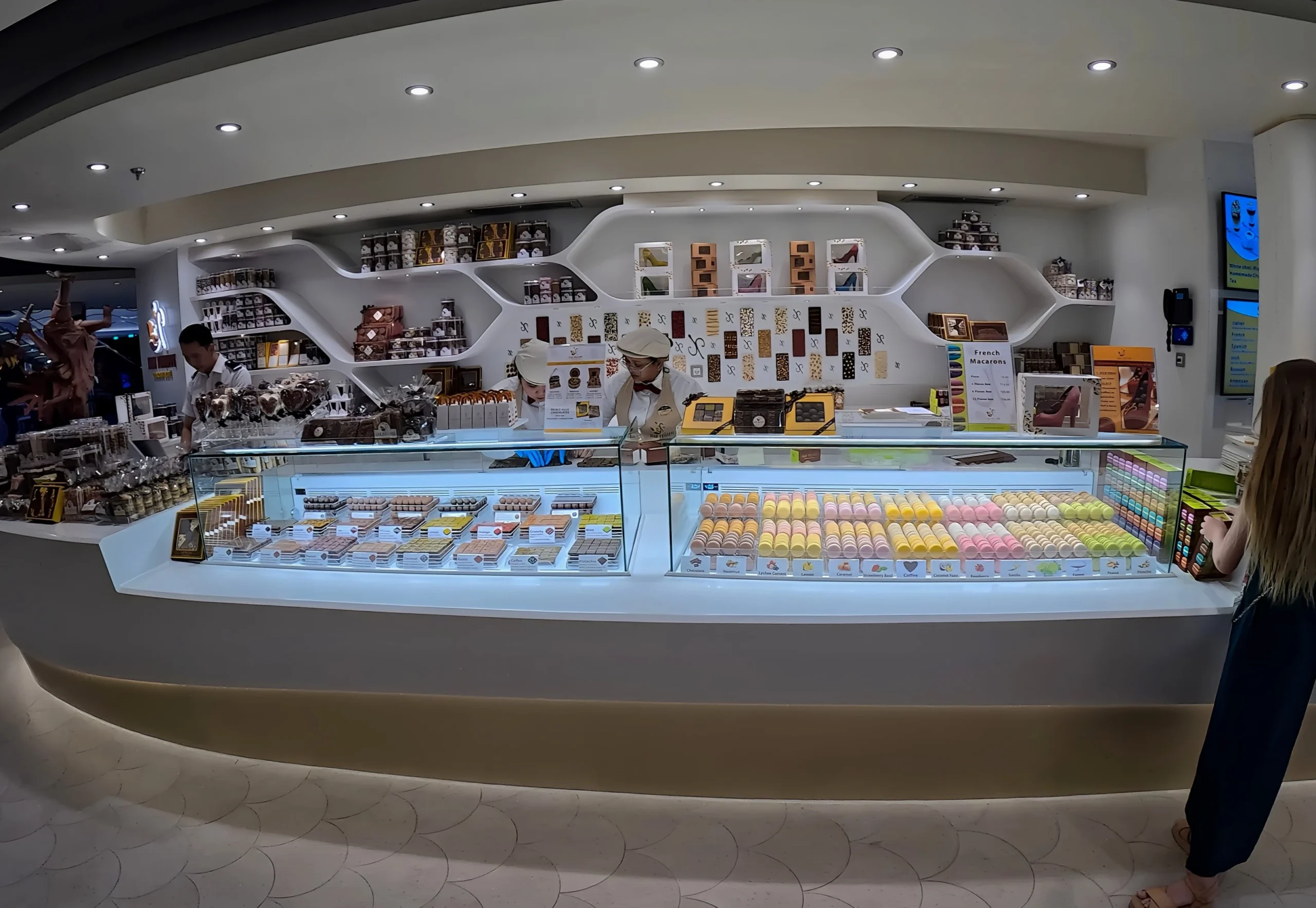 Jean Philippe Chocolat & Café on MSC World America
