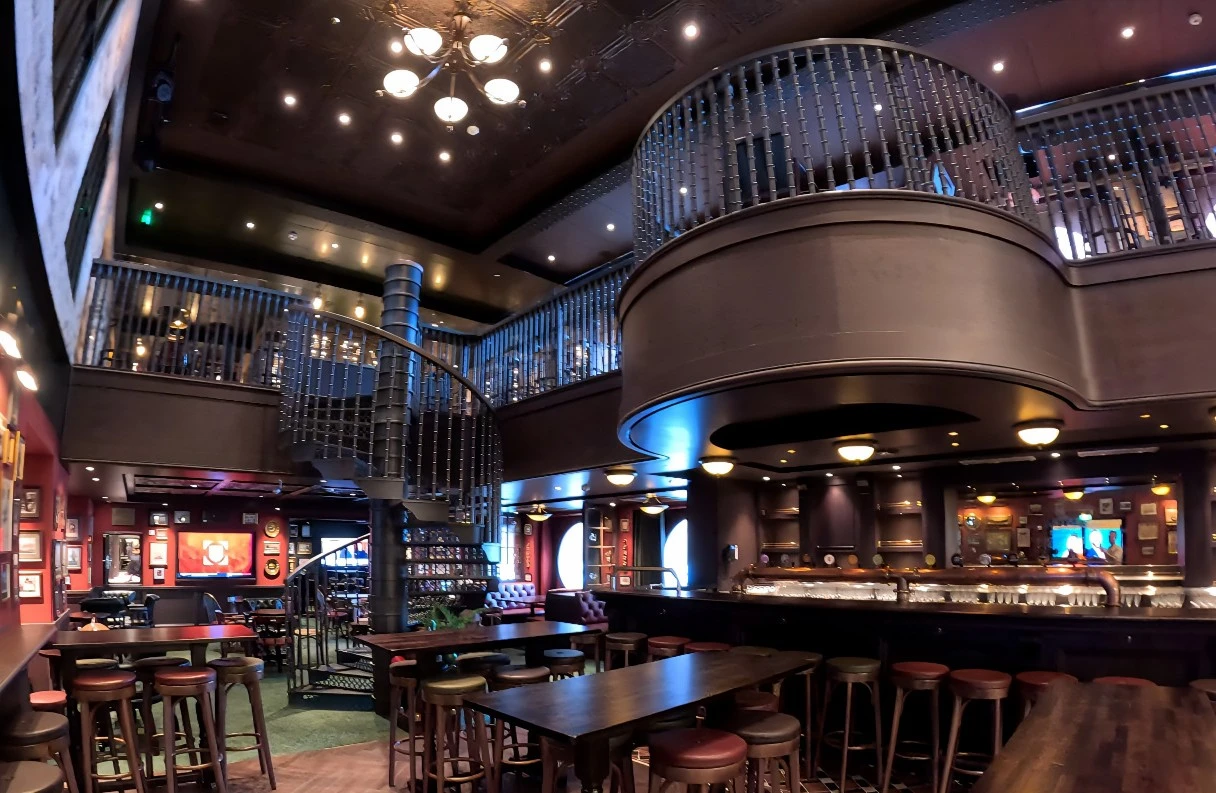 Masters of the Sea Pub MSC World America