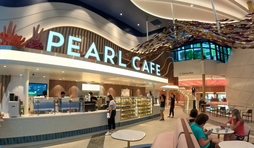 Pearl Café on the Royal Promenade, Star of the Seas