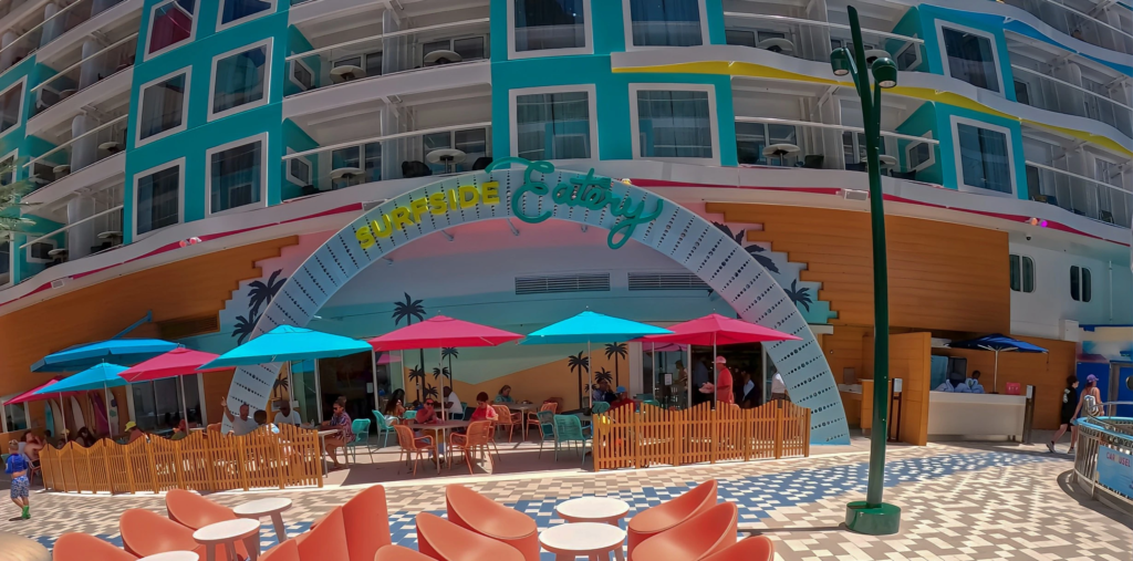 Surfside Eatery family buffet on Star of the Seas