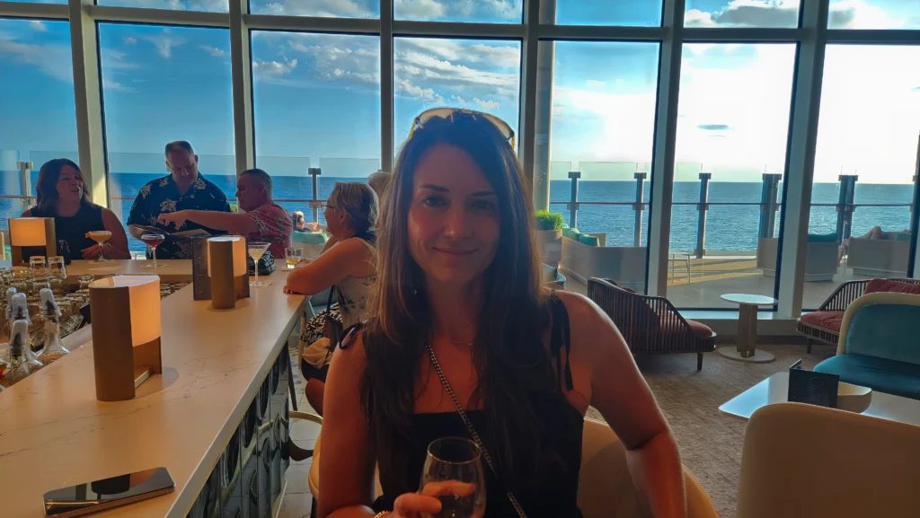 1400 Lobby Bar Icon of the Seas