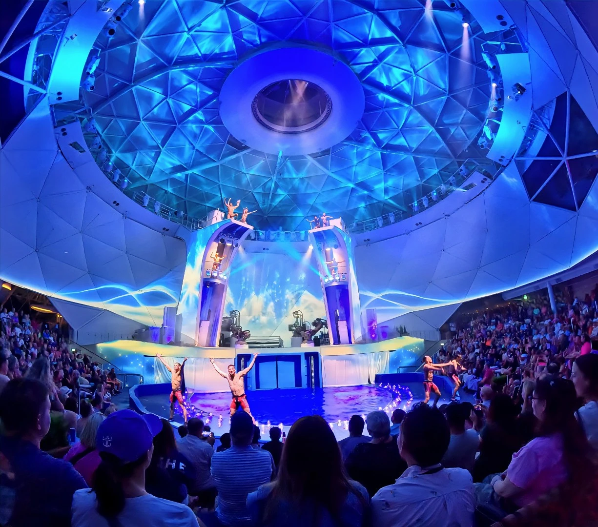 Aqua Show Star of the Seas
