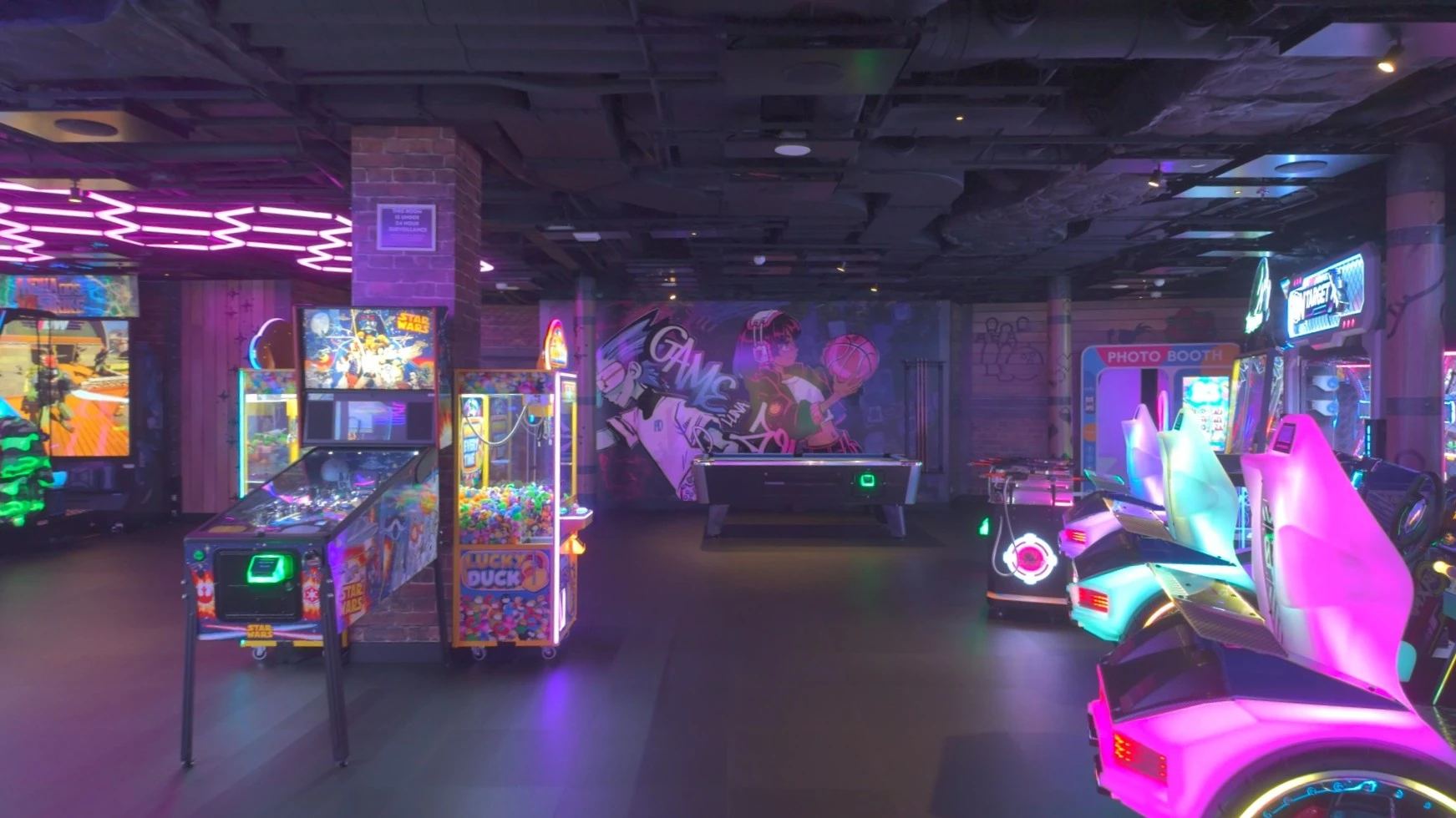 Arcade Norwegian Luna
