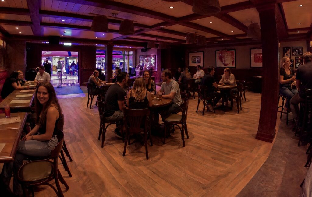 The Bell and Barley English-style pub on Utopia of the Seas